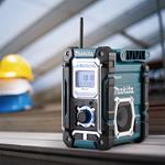 DMR108N Cordless or Electric Jobsite Radio w/Bl-2