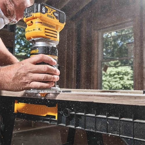 DCW600B 20V MAX XR Cordless Compact Router